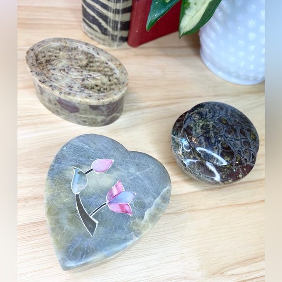 Vintage Stone Trinket Box Collection Mother Of Pearl Set 3 Soapstone Jewelry - Picture 5 of 6